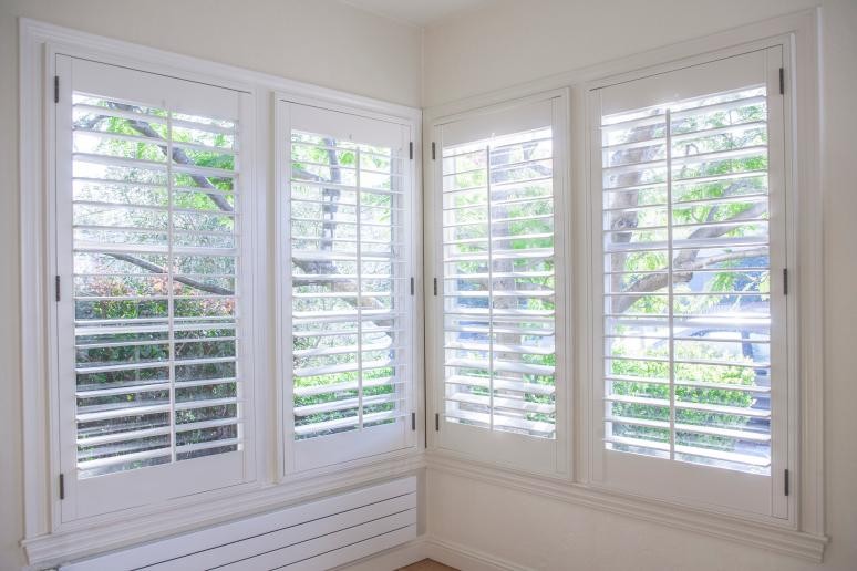 Applications of Stainless Steel Spring Hinges.jpg